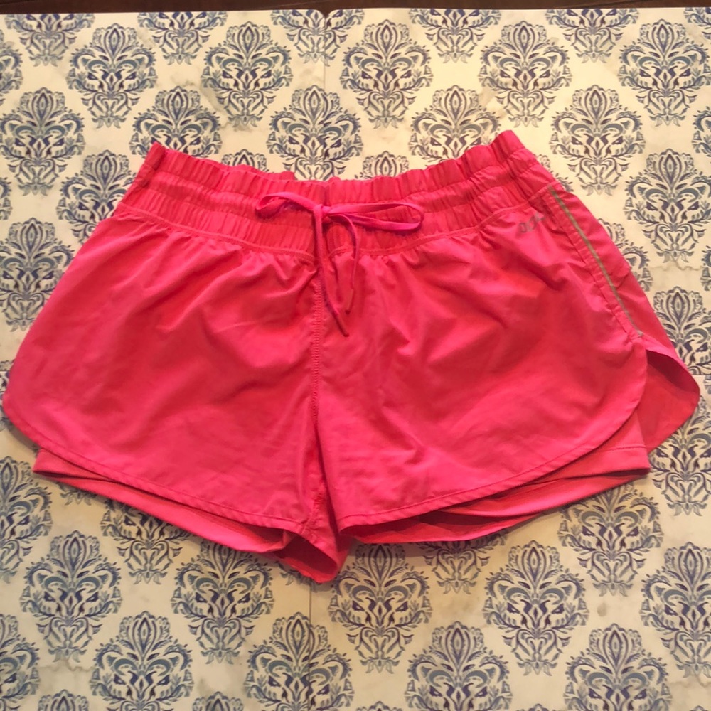 Lorna Jane Active Shorts ⛹🏽♀️